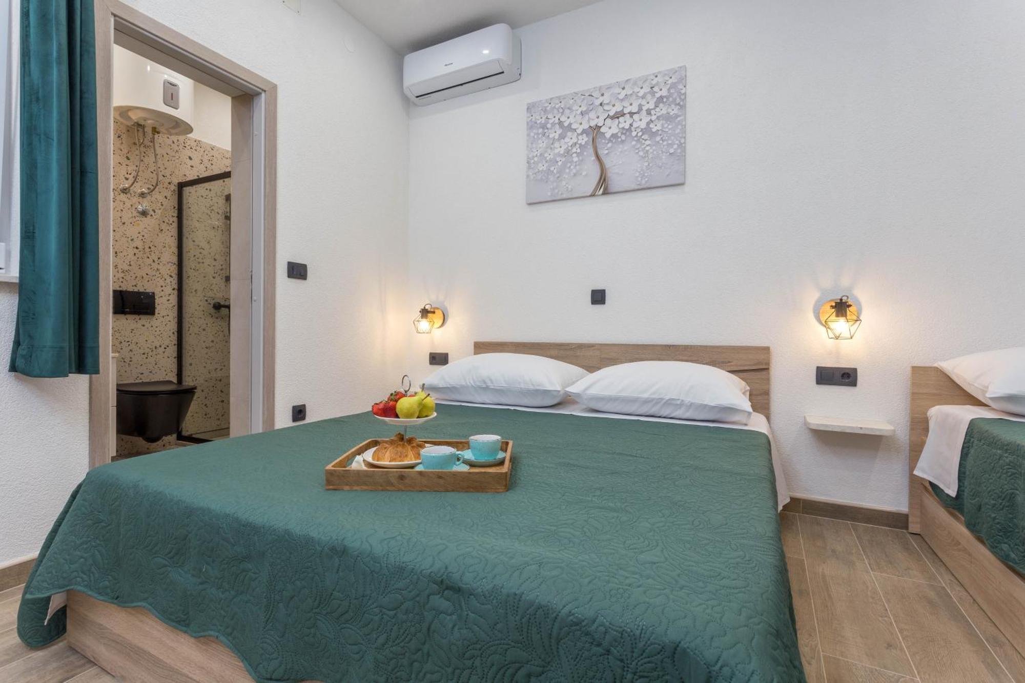 Apartment Zastupac 8761C Hvar Town Luaran gambar
